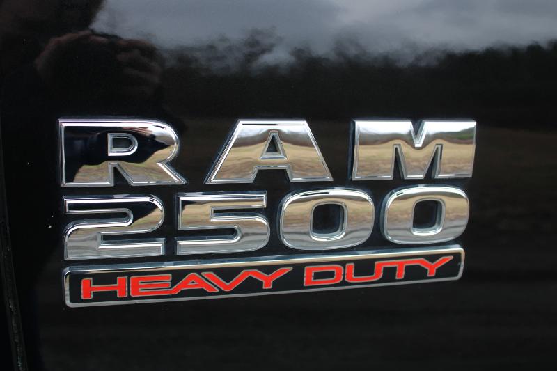 RAM 2500 SLT Crew Cab 4WD SWB 2016