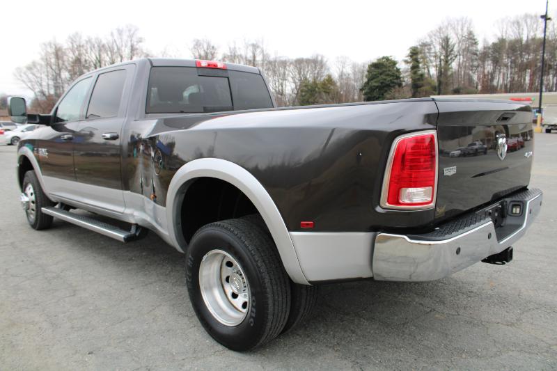 RAM 3500 Laramie Crew Cab LWB 4WD DRW 2015