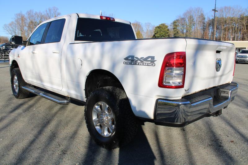 RAM 2500 Big Horn Crew Cab 4WD 2021