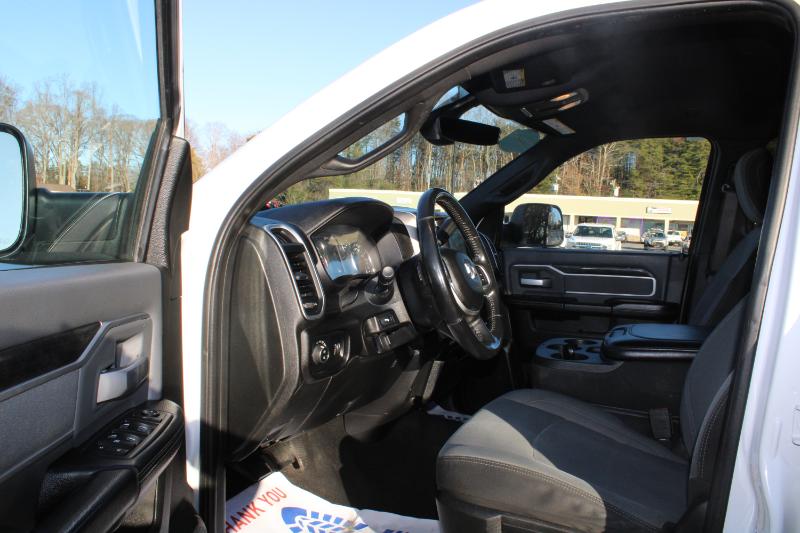 RAM 2500 Big Horn Crew Cab 4WD 2021