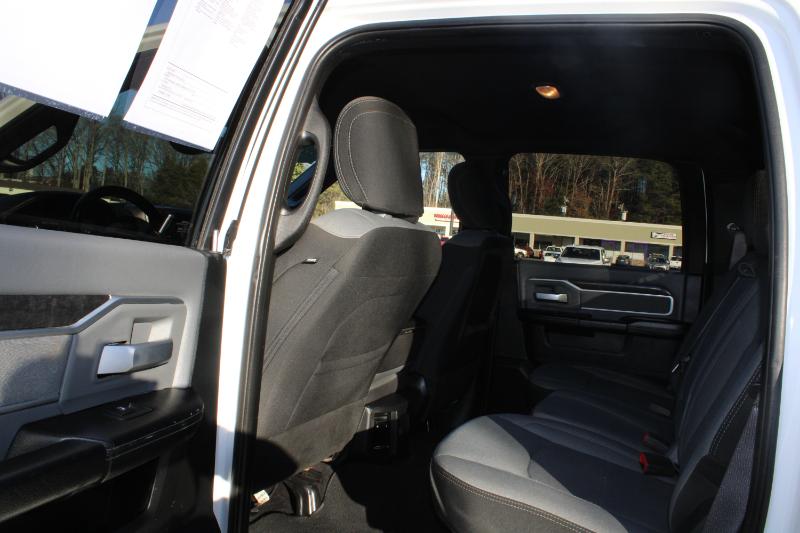 RAM 2500 Big Horn Crew Cab 4WD 2021