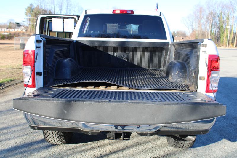 RAM 2500 Big Horn Crew Cab 4WD 2021