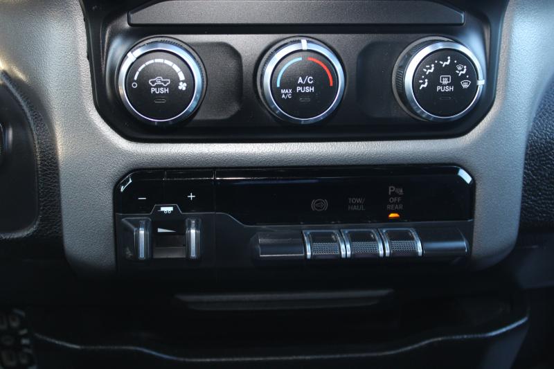 RAM 2500 Big Horn Crew Cab 4WD 2021