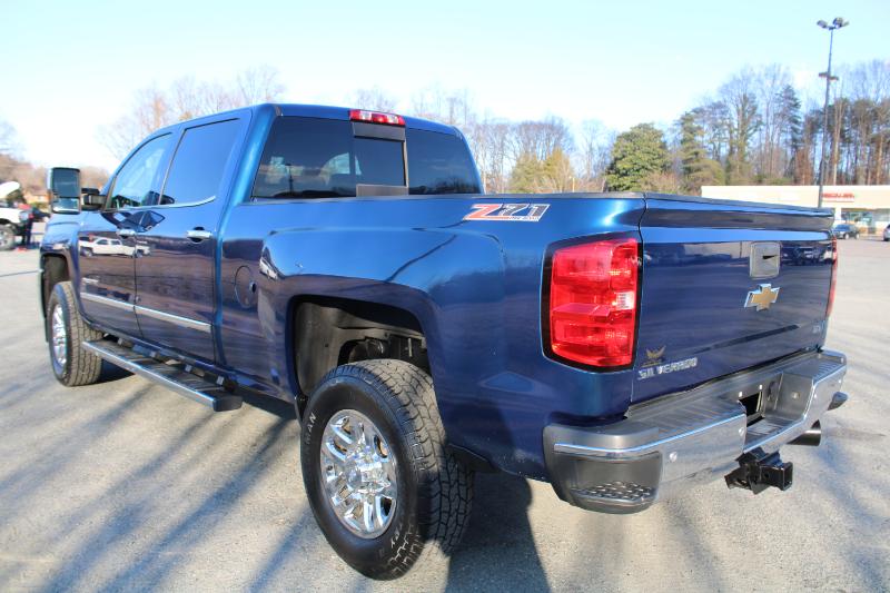 Chevrolet Silverado 2500HD LTZ Crew Cab 4WD 2016