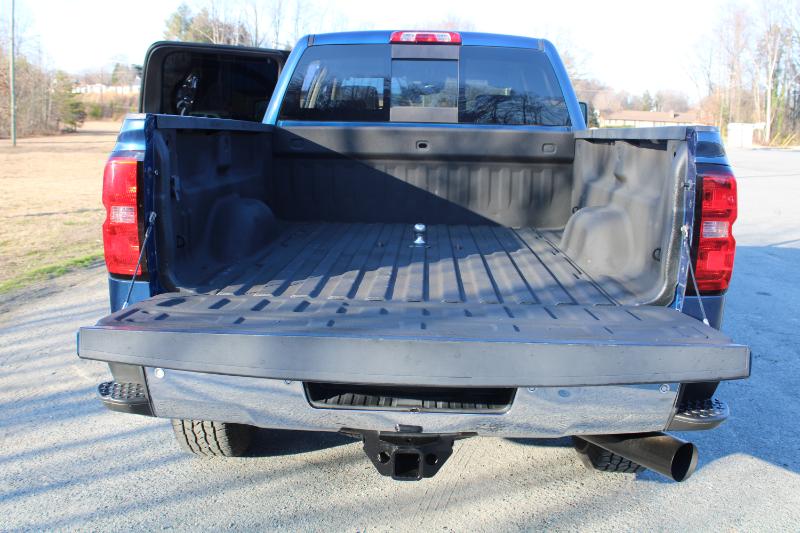 Chevrolet Silverado 2500HD LTZ Crew Cab 4WD 2016