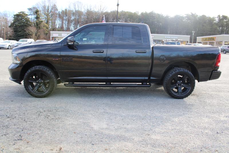 RAM 1500 Sport Crew Cab SWB 4WD 2015