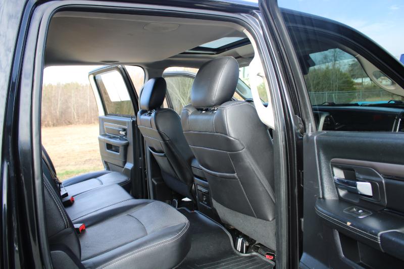 RAM 1500 Sport Crew Cab SWB 4WD 2015