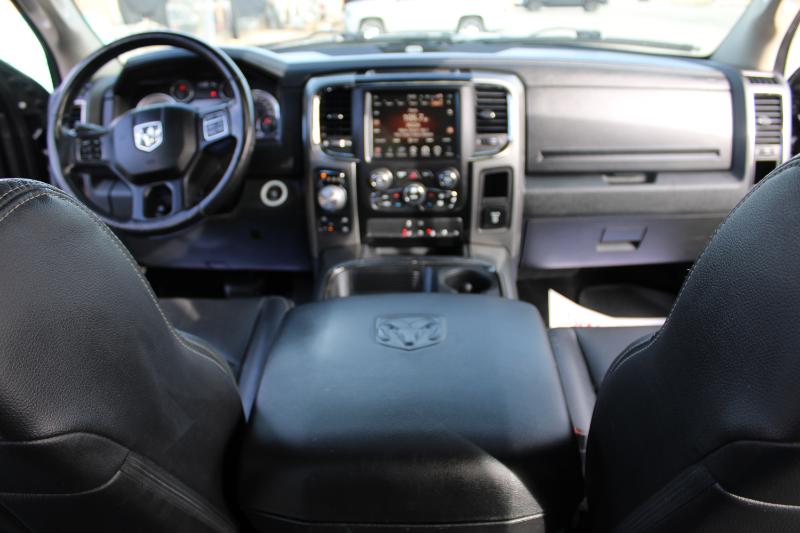 RAM 1500 Sport Crew Cab SWB 4WD 2015