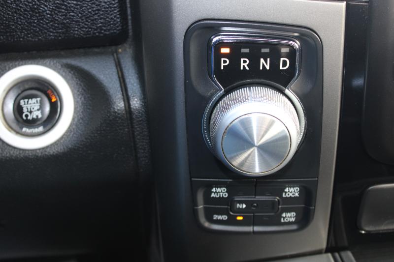 RAM 1500 Sport Crew Cab SWB 4WD 2015