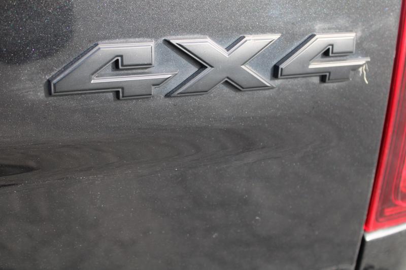 RAM 1500 Sport Crew Cab SWB 4WD 2015