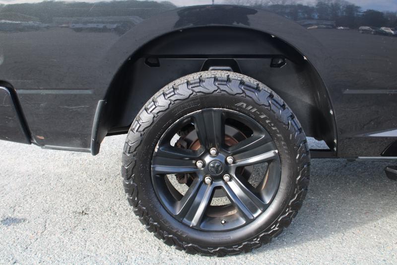 RAM 1500 Sport Crew Cab SWB 4WD 2015