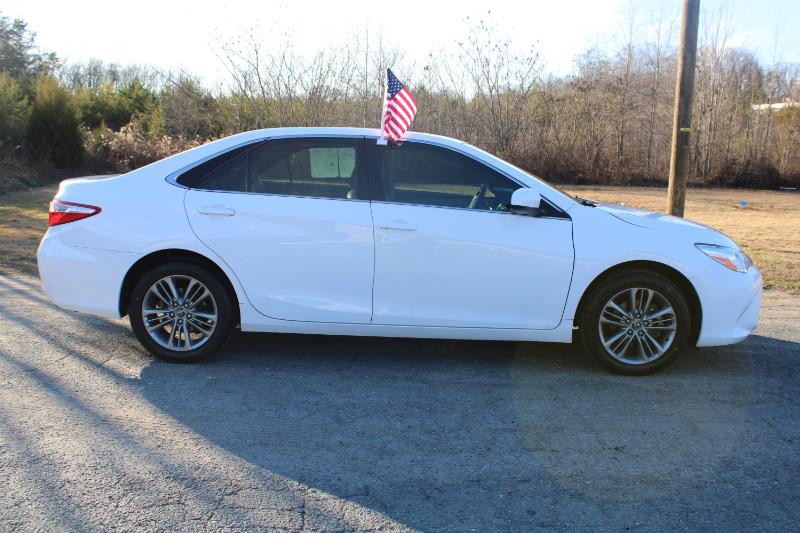 Toyota Camry LE 4D Sedan 2017