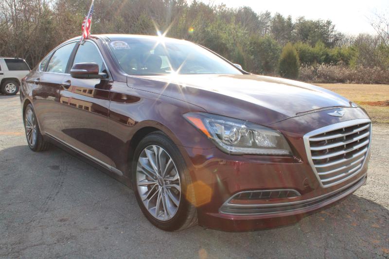 Hyundai Genesis 4dr Sdn V6 3.8L RWD 2015