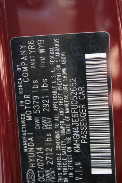 Hyundai Genesis 4dr Sdn V6 3.8L RWD 2015