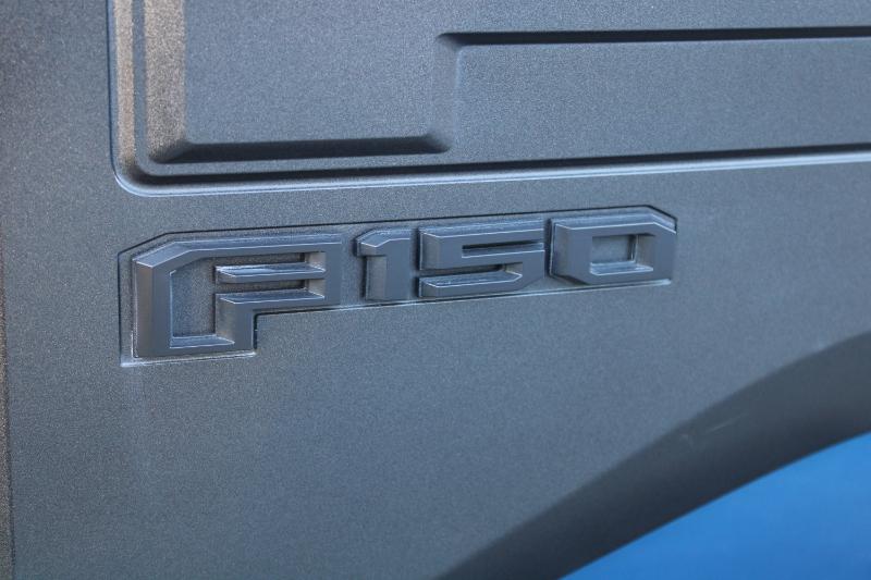 Ford F-150 Raptor SuperCrew 4WD 2018