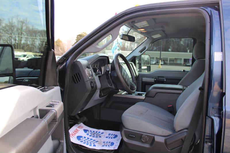 Ford F-350 SD XLT Crew Cab Long Bed DRW 4WD 2016