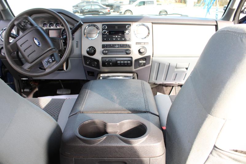 Ford F-350 SD XLT Crew Cab Long Bed DRW 4WD 2016