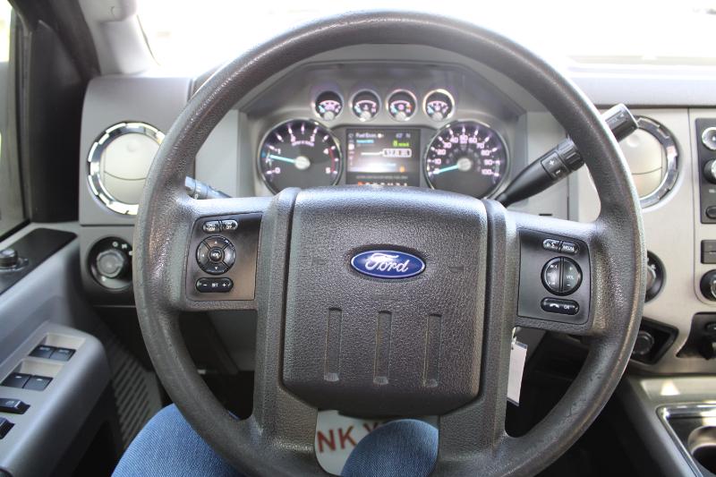 Ford F-350 SD XLT Crew Cab Long Bed DRW 4WD 2016