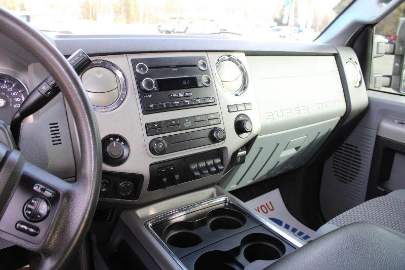 Ford F-350 SD XLT Crew Cab Long Bed DRW 4WD 2016