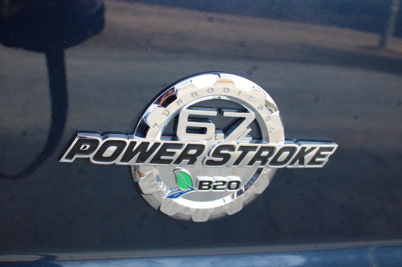 Ford F-350 SD XLT Crew Cab Long Bed DRW 4WD 2016