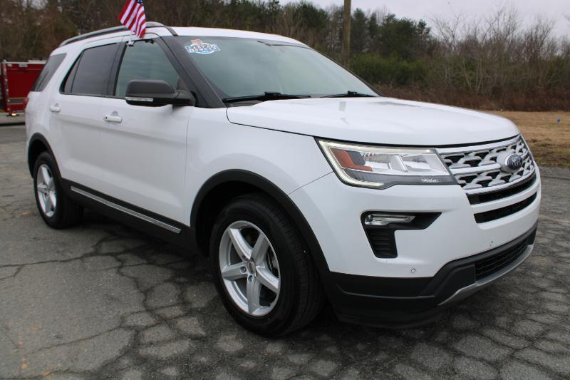 Ford Explorer XLT FWD 2019