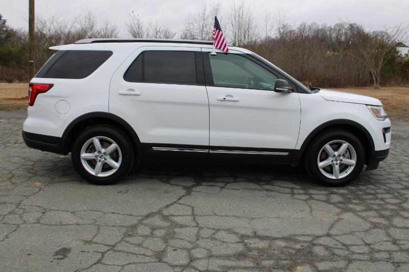 Ford Explorer XLT FWD 2019