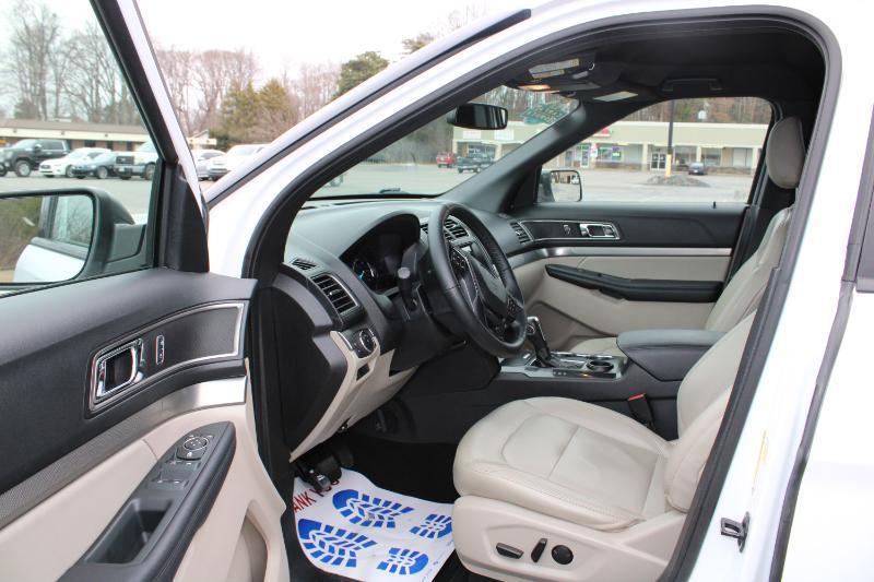 Ford Explorer XLT FWD 2019