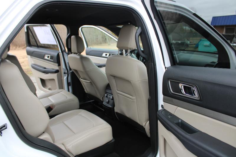 Ford Explorer XLT FWD 2019