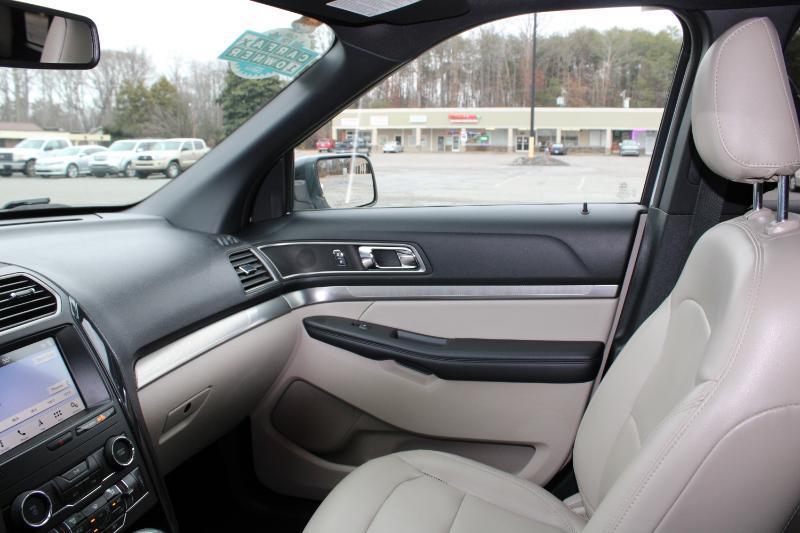 Ford Explorer XLT FWD 2019