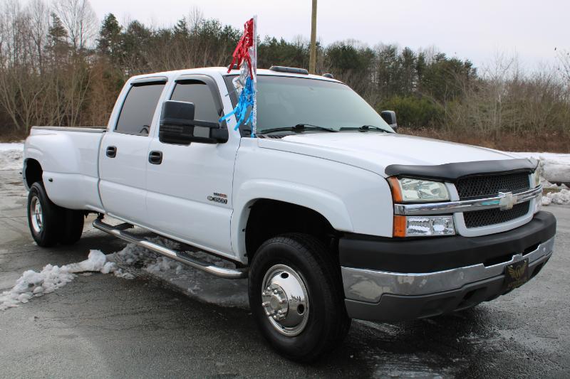 Chevrolet Silverado 3500 LT Crew Cab 4WD LWB DRW 2004