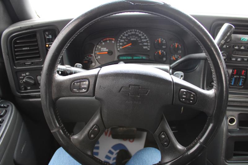 Chevrolet Silverado 3500 LT Crew Cab 4WD LWB DRW 2004