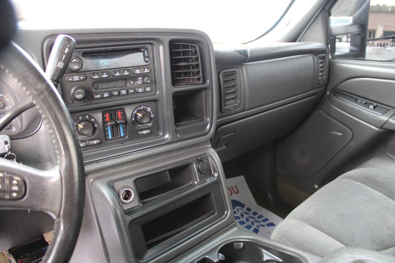 Chevrolet Silverado 3500 LT Crew Cab 4WD LWB DRW 2004