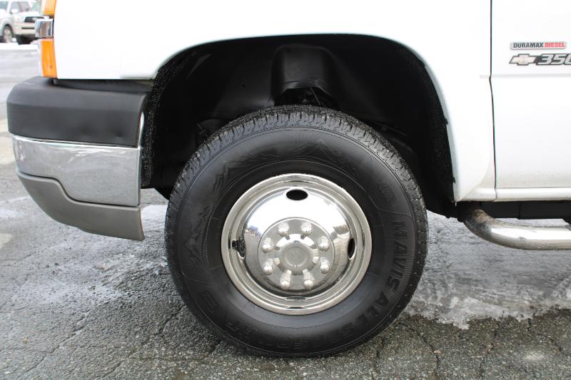 Chevrolet Silverado 3500 LT Crew Cab 4WD LWB DRW 2004