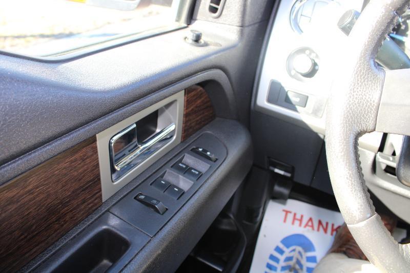 Ford F-150 4WD SuperCrew 145" Lariat 2013