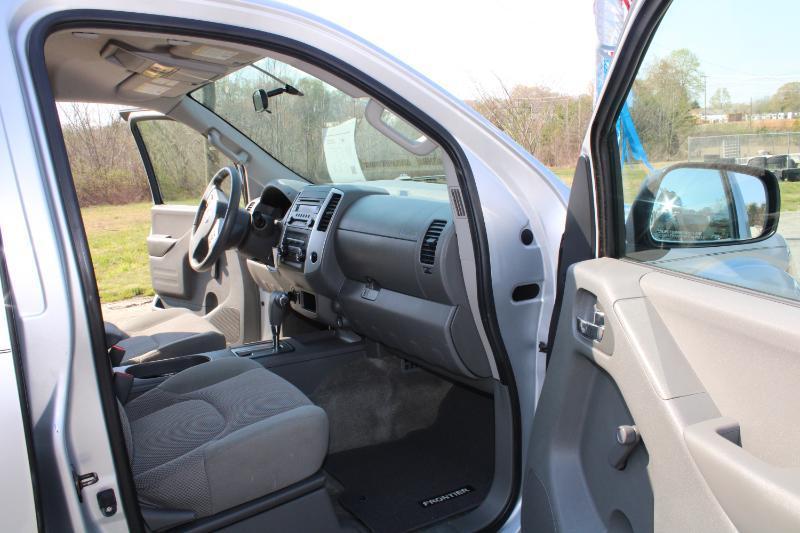 Nissan Frontier S Crew Cab V6 2015