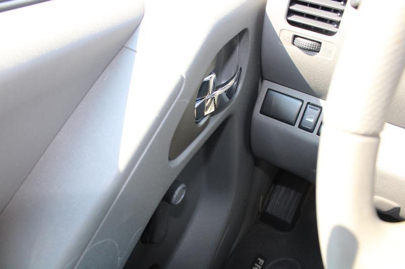 Nissan Frontier S Crew Cab V6 2015