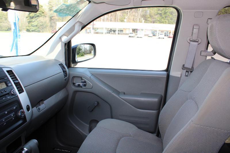 Nissan Frontier S Crew Cab V6 2015