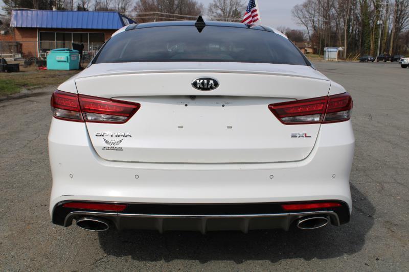 Kia Optima SXL Turbo 2016