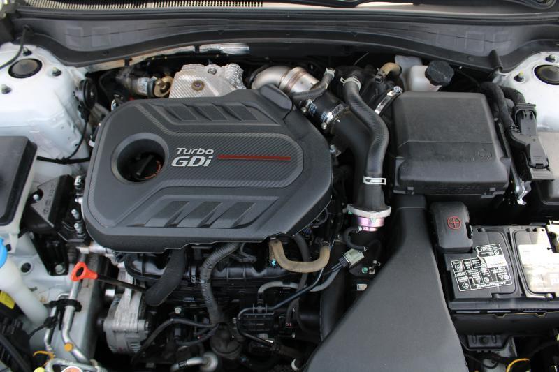 Kia Optima SXL Turbo 2016