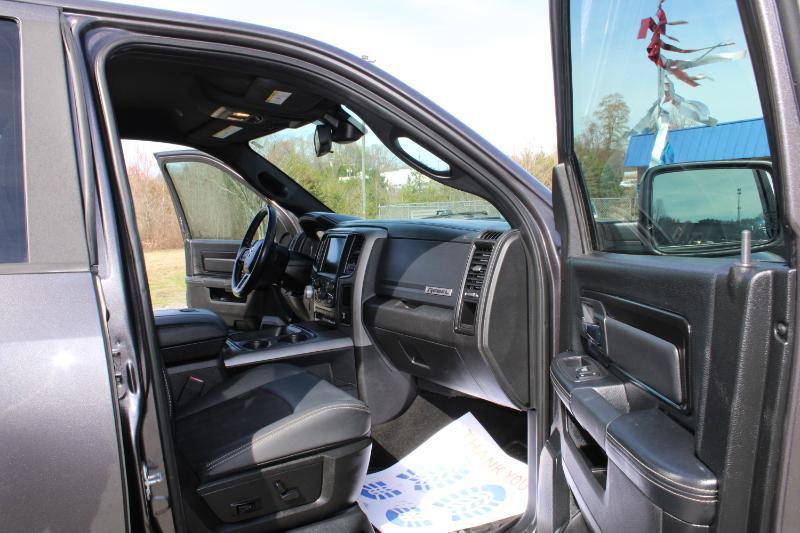 RAM 1500 Rebel Crew Cab SWB 4WD 2017