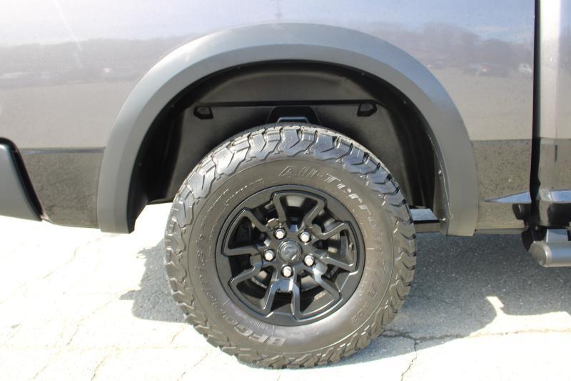 RAM 1500 Rebel Crew Cab SWB 4WD 2017