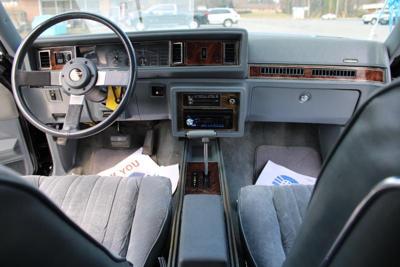 Oldsmobile Cutlass Salon 442 1985