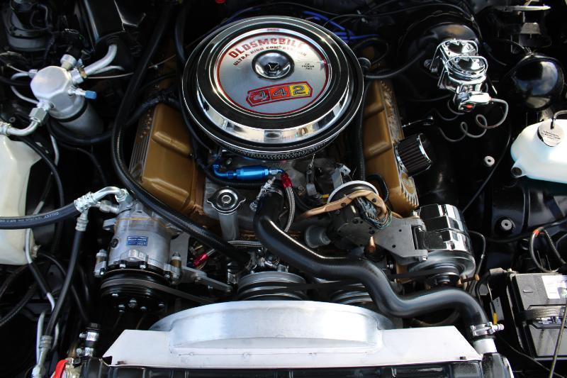 Oldsmobile Cutlass Salon 442 1985