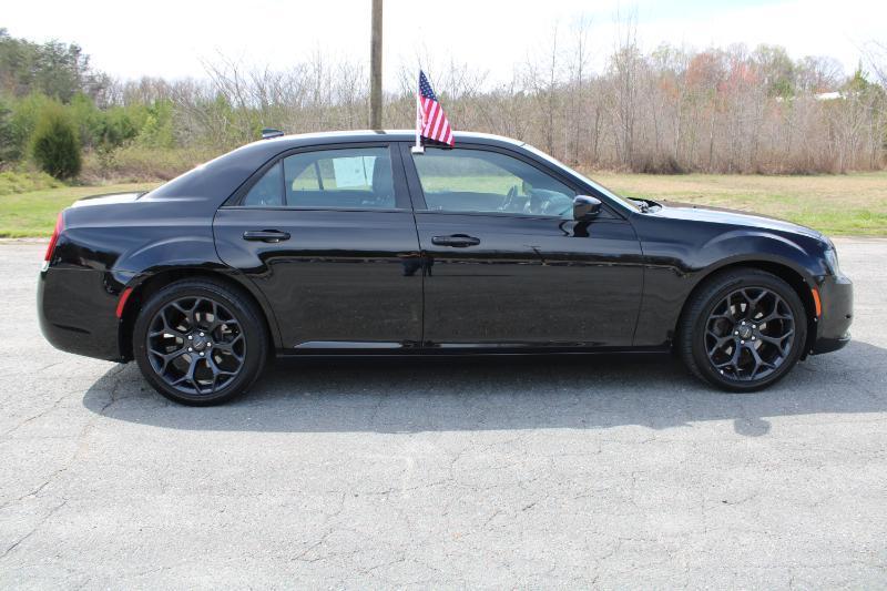 Chrysler 300 S RWD 2019