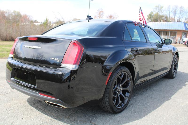 Chrysler 300 S RWD 2019