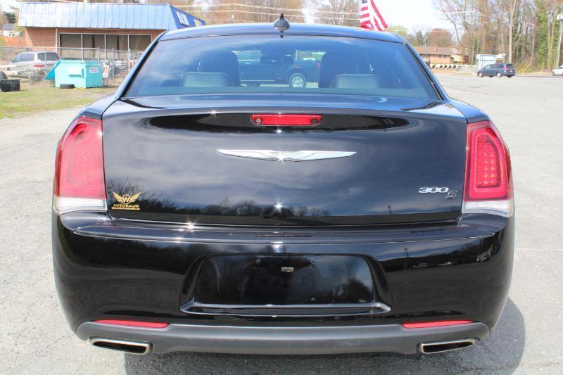 Chrysler 300 S RWD 2019