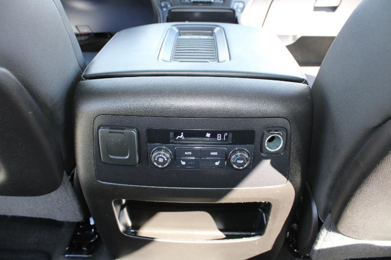 Chevrolet Suburban LTZ 4WD 2016