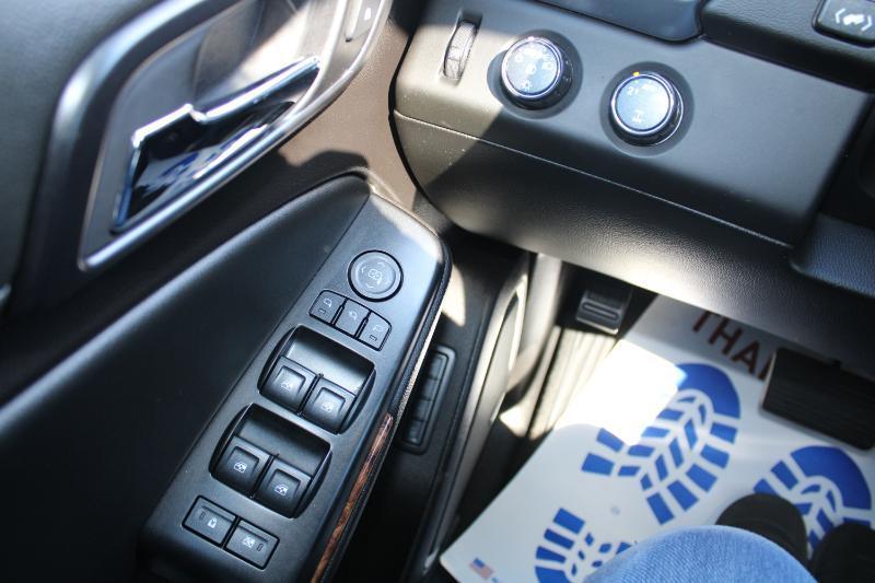 Chevrolet Suburban LTZ 4WD 2016