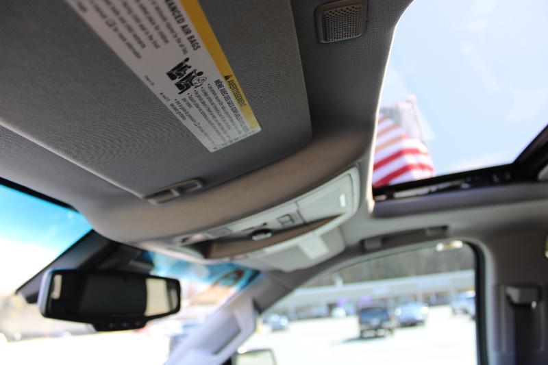 Chevrolet Suburban LTZ 4WD 2016