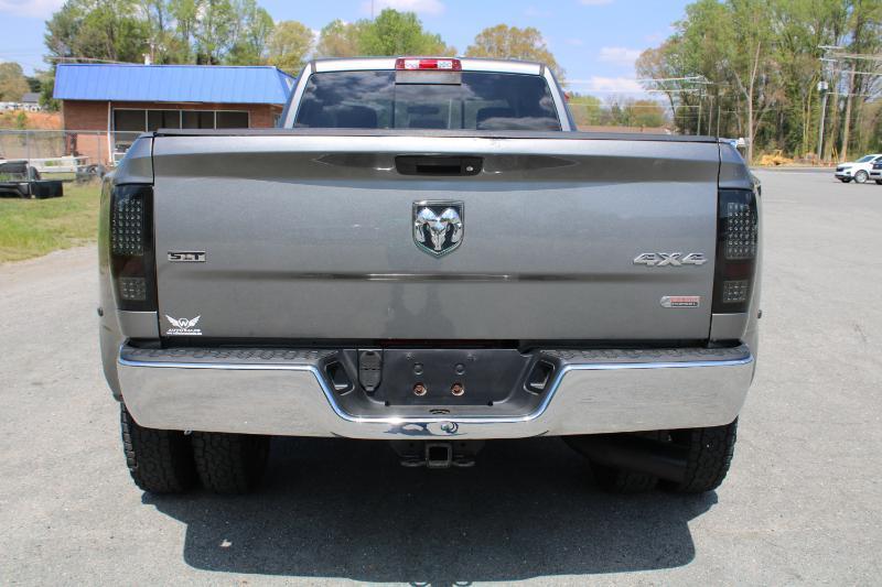 RAM 3500 SLT Crew Cab LWB 4WD DRW 2012